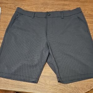 Hang Ten Men's light weight Gray Stripe Shorts size 40